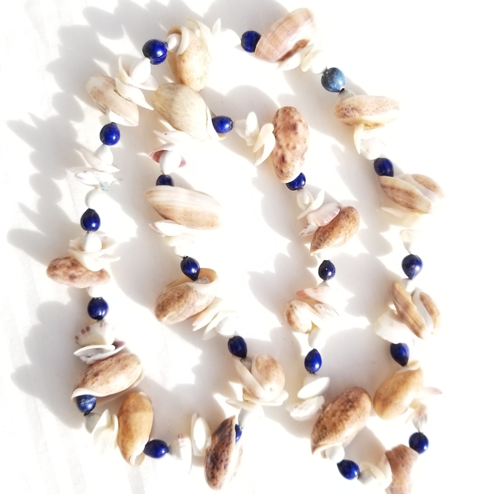 Natural Sea Shell Leis from Polynesian Islands.